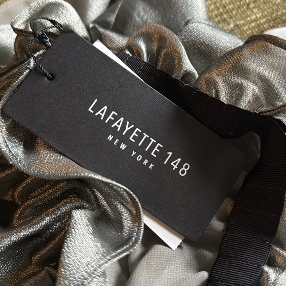 Lafayette 148 New York silver sleeveless blouse with grey under layer - Picture 7 of 7